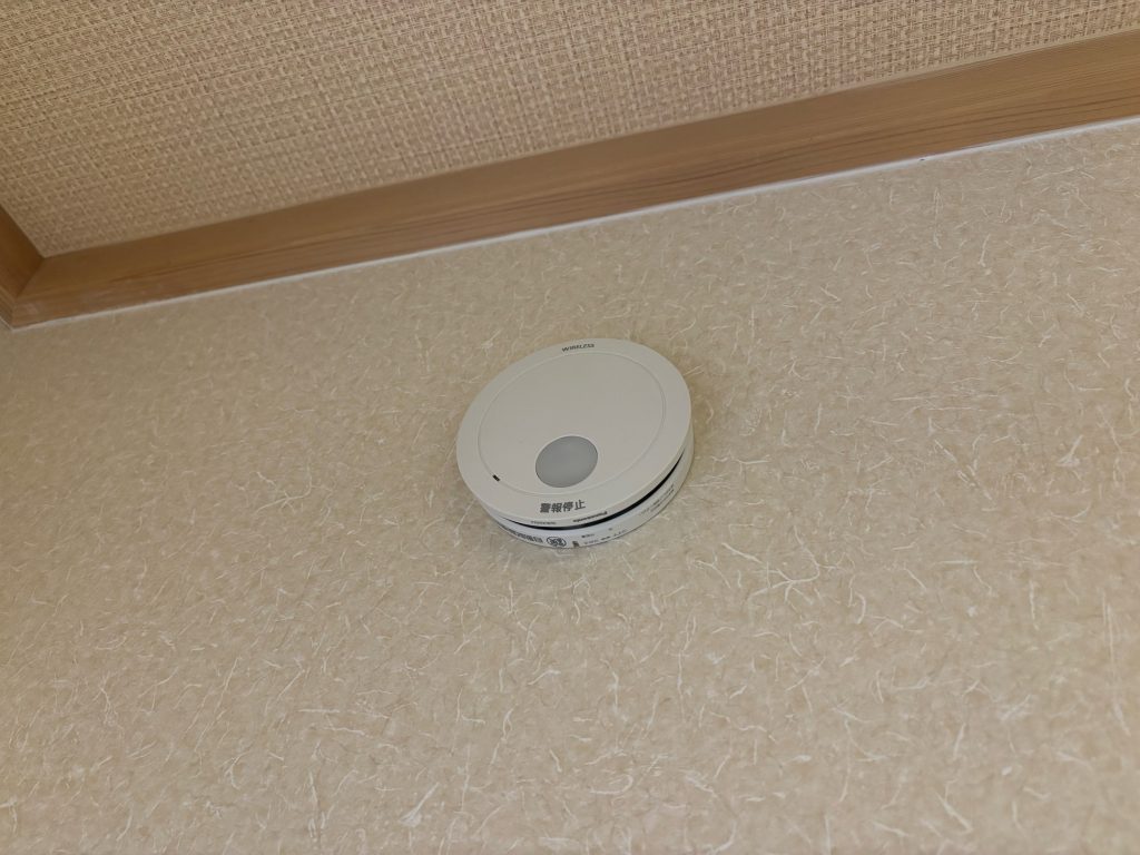 【住宅用火災警報器とは】なぜ義務化されたのか？設置場所や効果を解説 画像